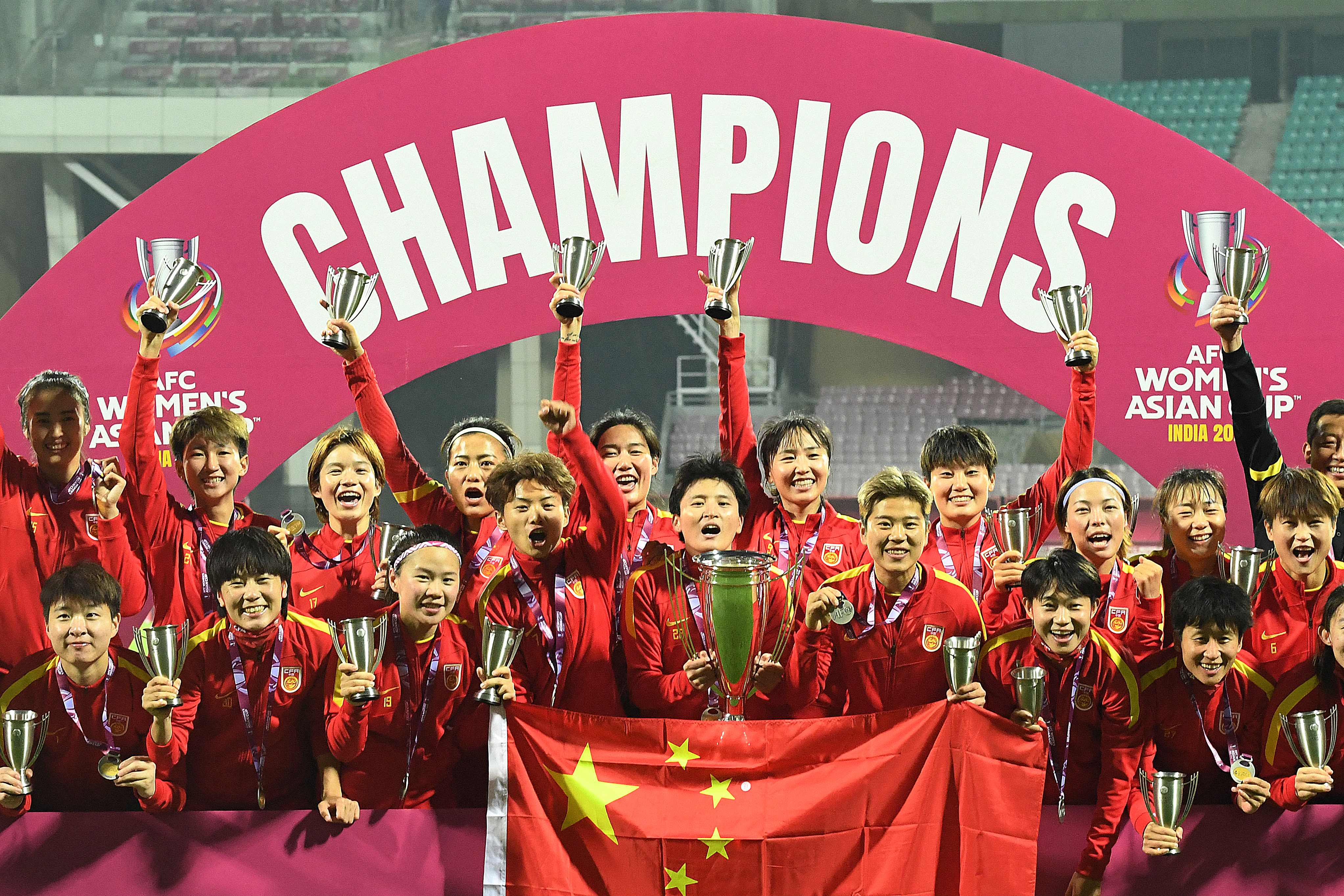 角逐冠军：女足国家队冲击亚洲杯的简单介绍